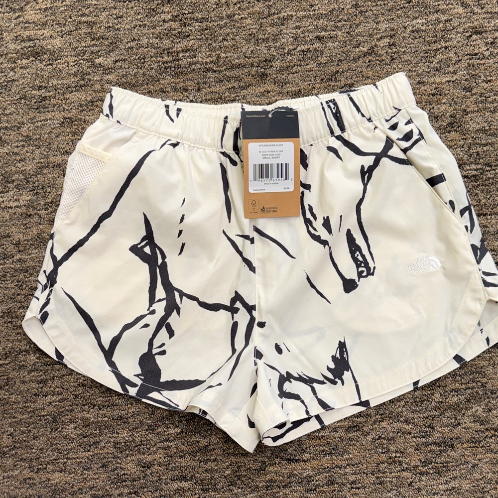 The North Face Womens Class V Pathfinder Pull-On Short, S